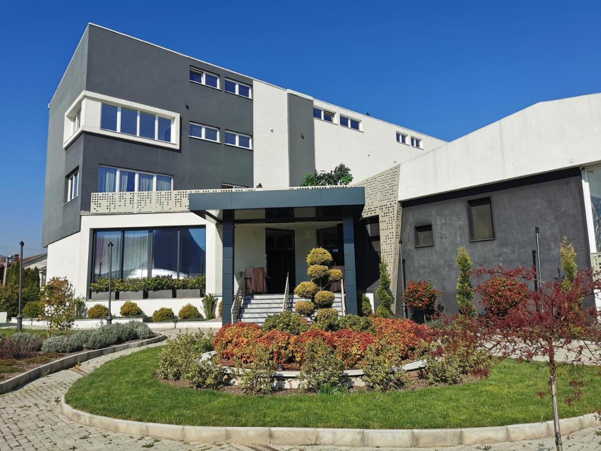 Guest Rooms Denicija Skopje Exterior foto