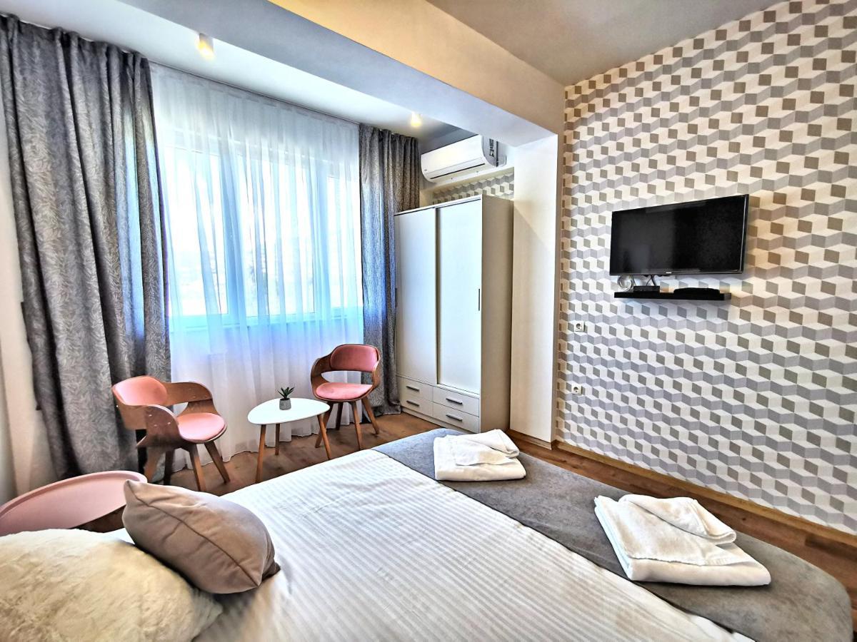 Guest Rooms Denicija Skopje Exterior foto