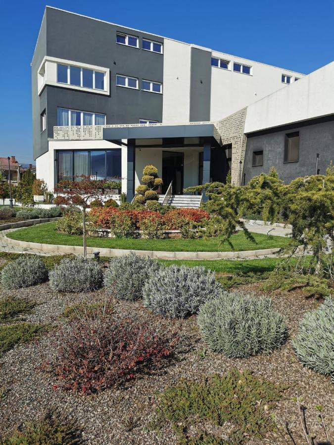 Guest Rooms Denicija Skopje Exterior foto